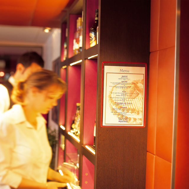 Tarifold Self-adhesive Frame Pocket, Repositionable, A3