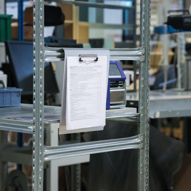 Hanging Clipboard, Aluminium, A4, Portrait