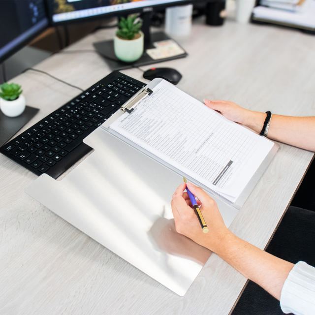 Clipboard with Flap, Aluminium, A4, Portrait