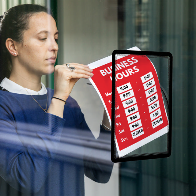 Magneto Window Grip Frame Display Pocket, Repositionable, A4