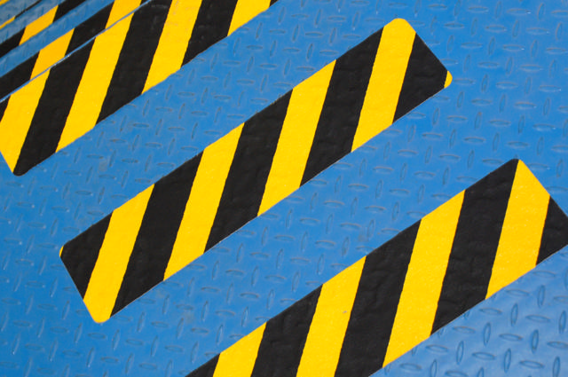 Self-adhesive Comformable Anti-slip Floor Marking Line, 610 x 150 mm