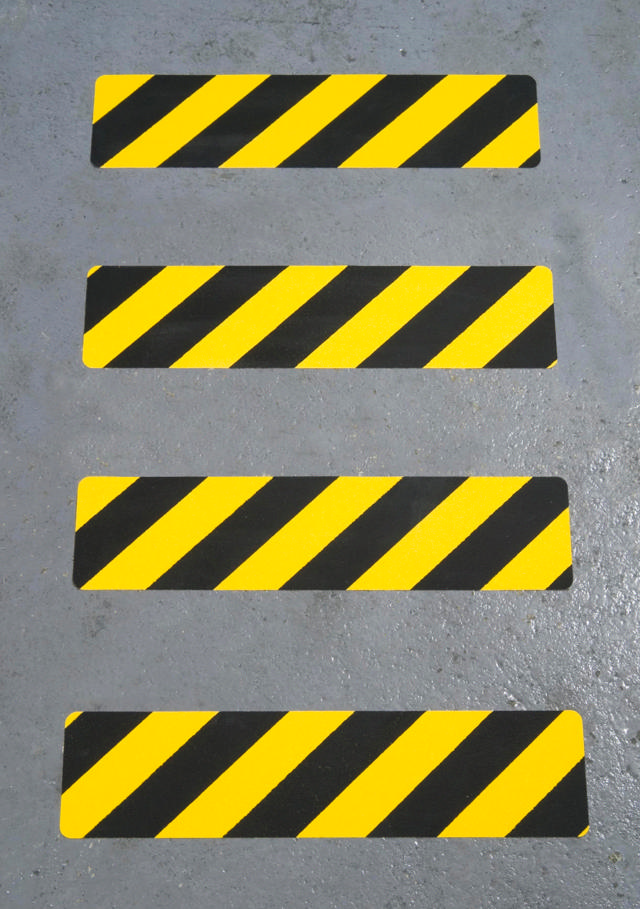 Self-adhesive Comformable Anti-slip Floor Marking Line, 610 x 150 mm