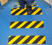 Self-adhesive Comformable Anti-slip Floor Marking Line, 610 x 150 mm