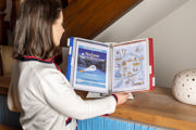 Tarifold Metal Desk Document Display System, A4, 10 Pockets, FR/UK/NL/CZ Colours