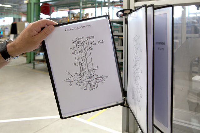 Tarifold Pro Wall Document Display System, A4, 10 Easy Load PP Pockets